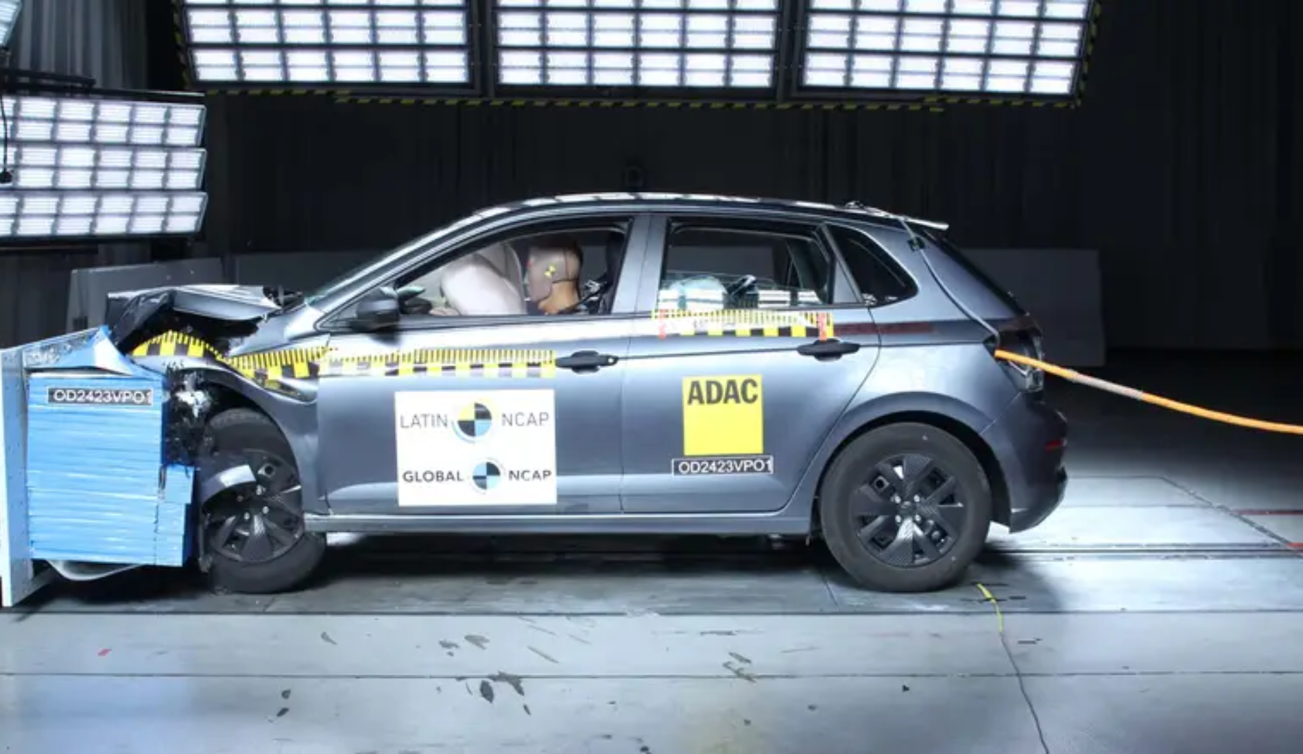 Pruebas de seguridad en el Polo Track.