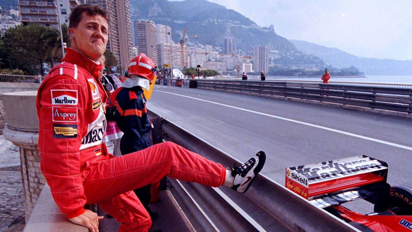 Subastaron objetos de Michael Schumacher.