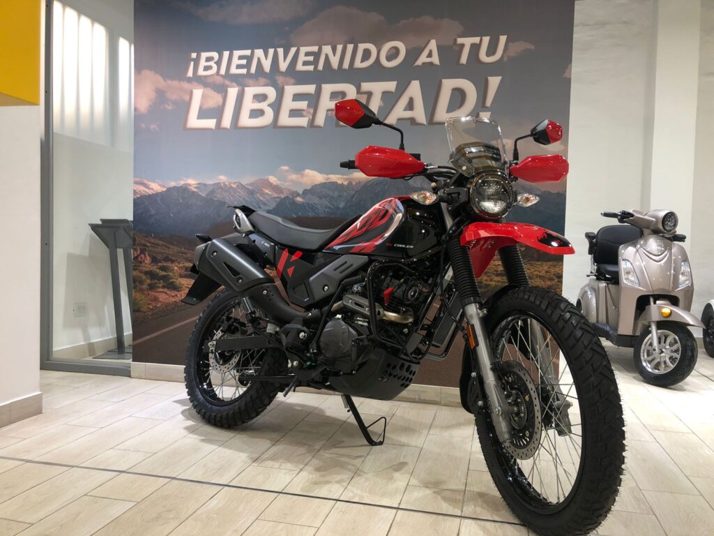 Hero XPulse 200 roja