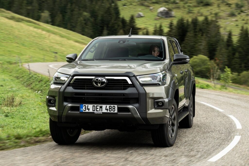 Toyota Hilux Mild Hybrid