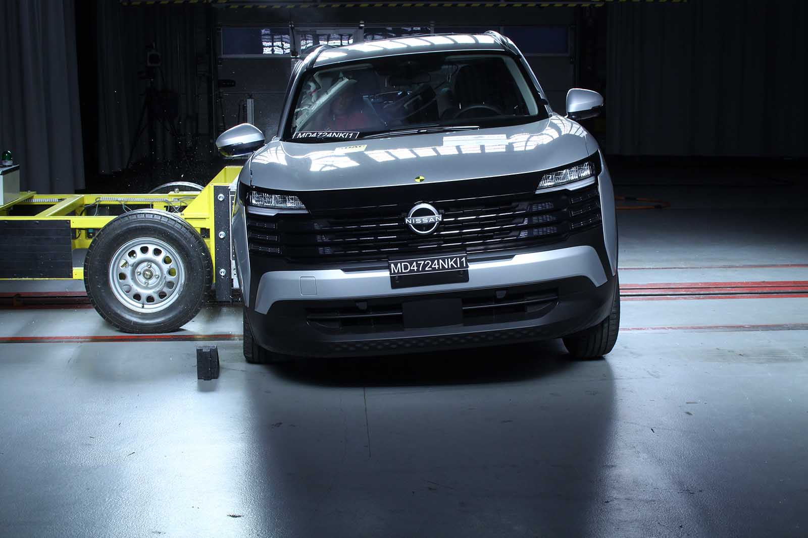 nuevo Kicks Latin NCAP