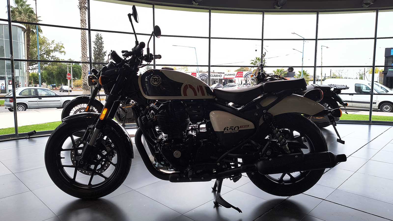 Royal Enfield Shotgun 650