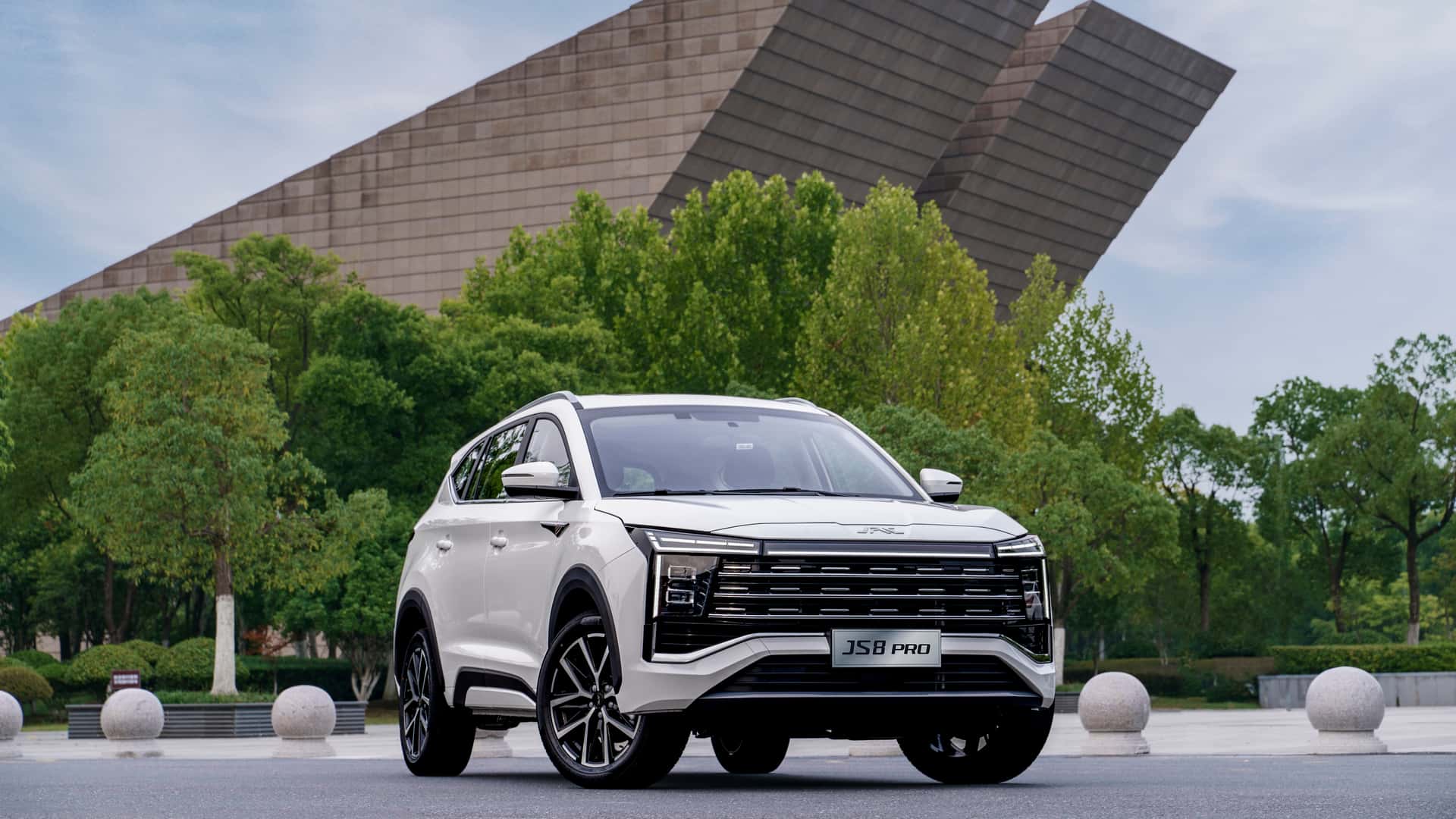 JAC JS8 Pro