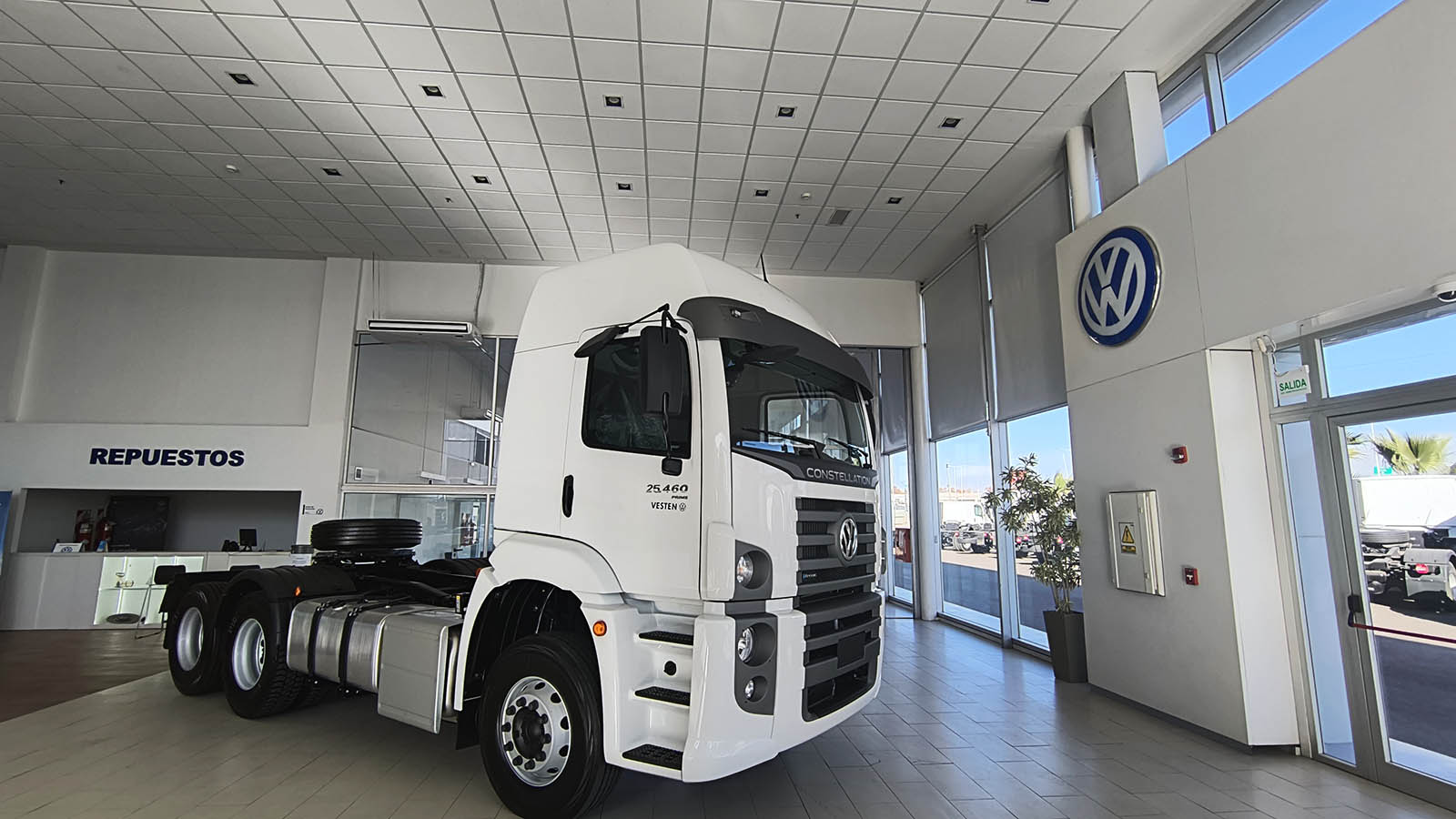 Volkswagen Constellation 25.460 Vesten Camiones