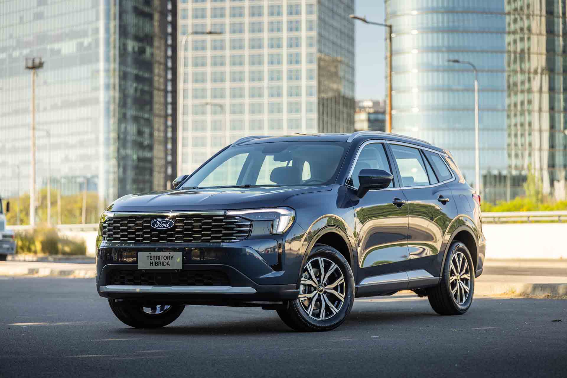 Ford Territory VS Toyota Corolla Cross: los precios en agosto de 2026 1 Ford Territory Hybrid